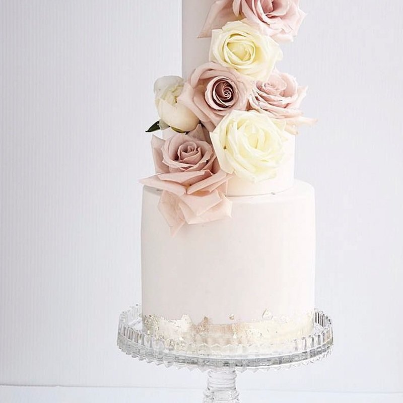 Свадебный торт с цветам 2051